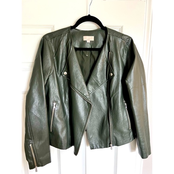 LOFT Jackets & Blazers - LOFT hunter green faux leather moto jacket; size 8 *Never Worn*